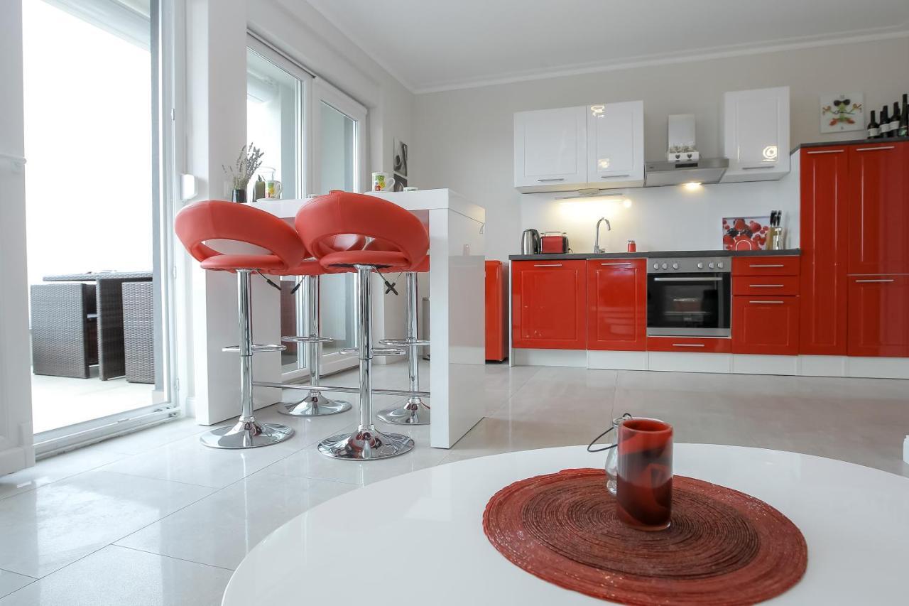 Apartments Tomana Novalja Ngoại thất bức ảnh