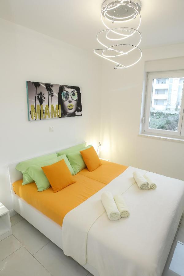 Apartments Tomana Novalja Ngoại thất bức ảnh