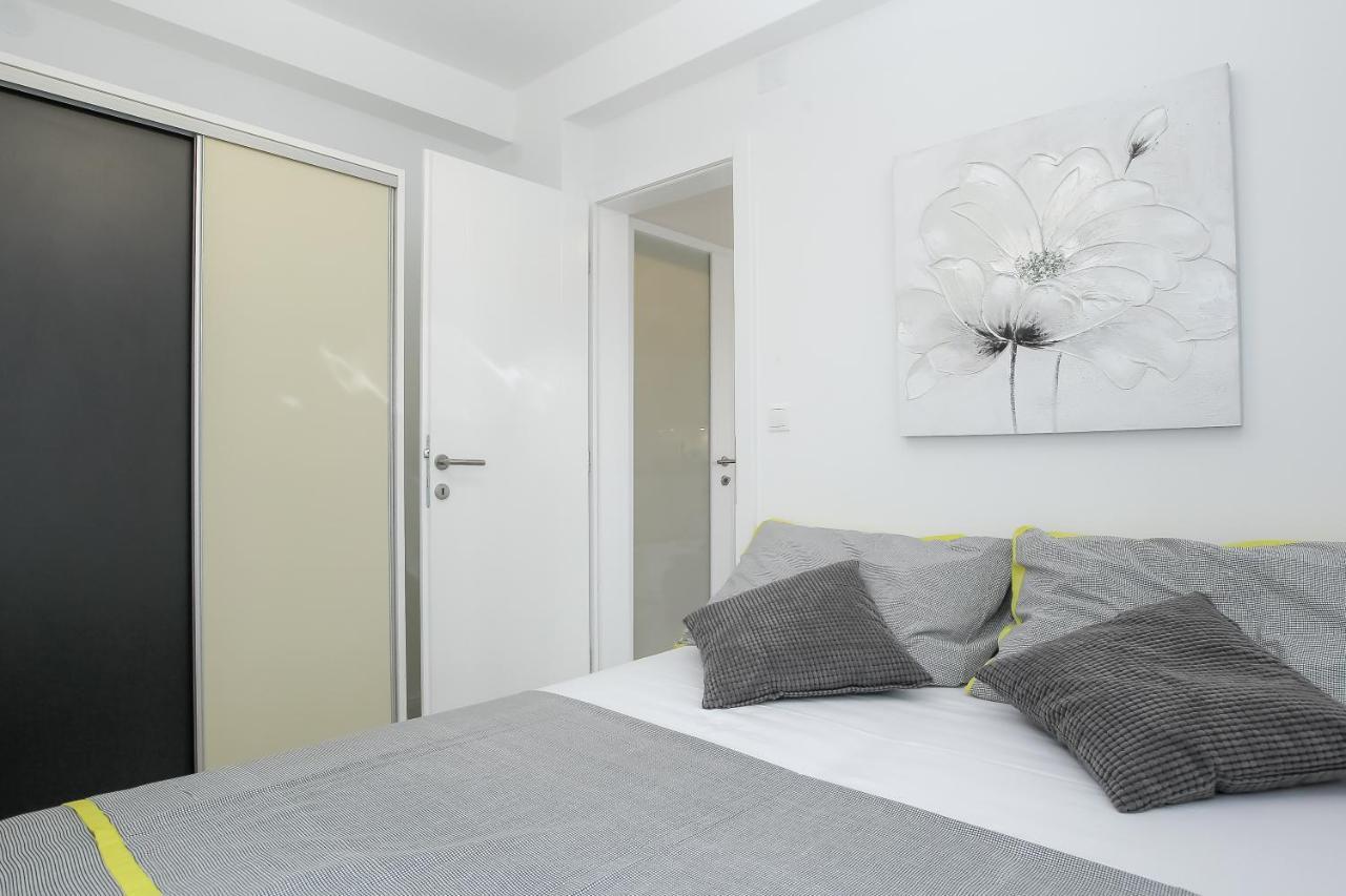 Apartments Tomana Novalja Phòng bức ảnh