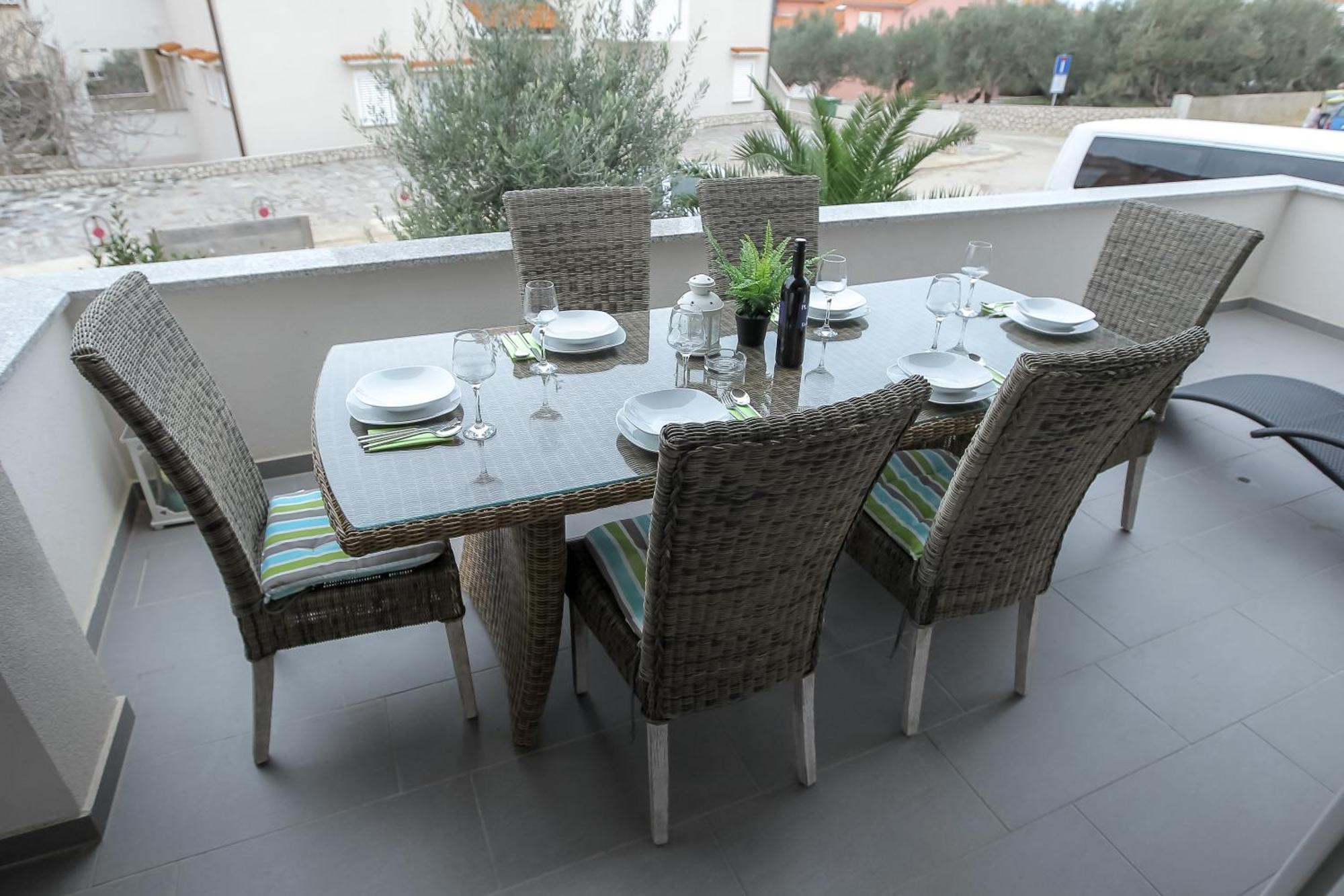 Apartments Tomana Novalja Ngoại thất bức ảnh