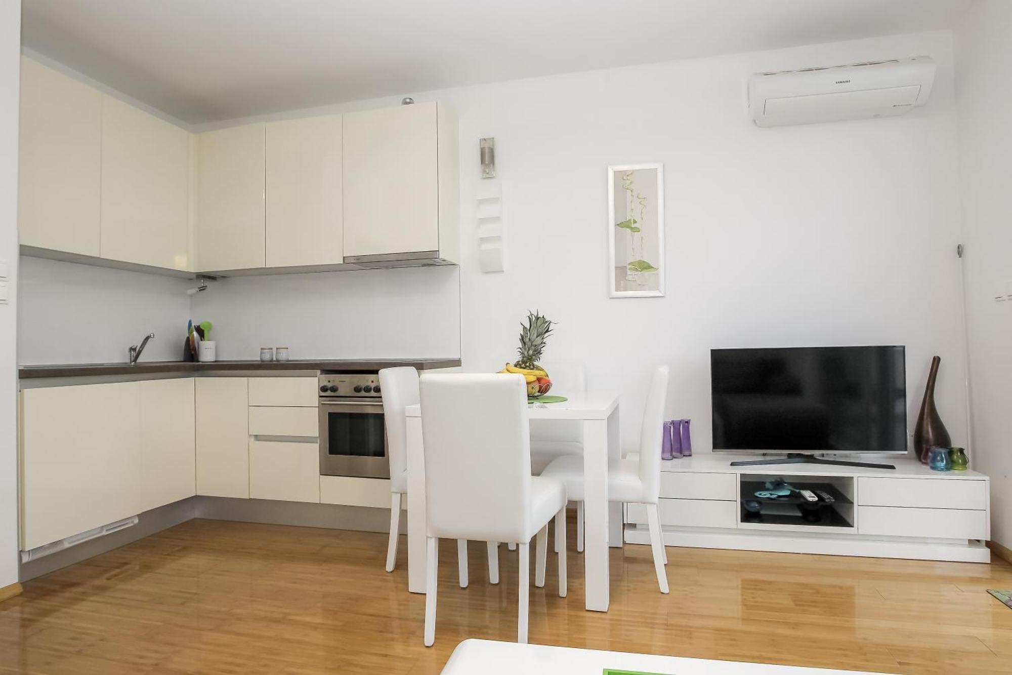 Apartments Tomana Novalja Phòng bức ảnh