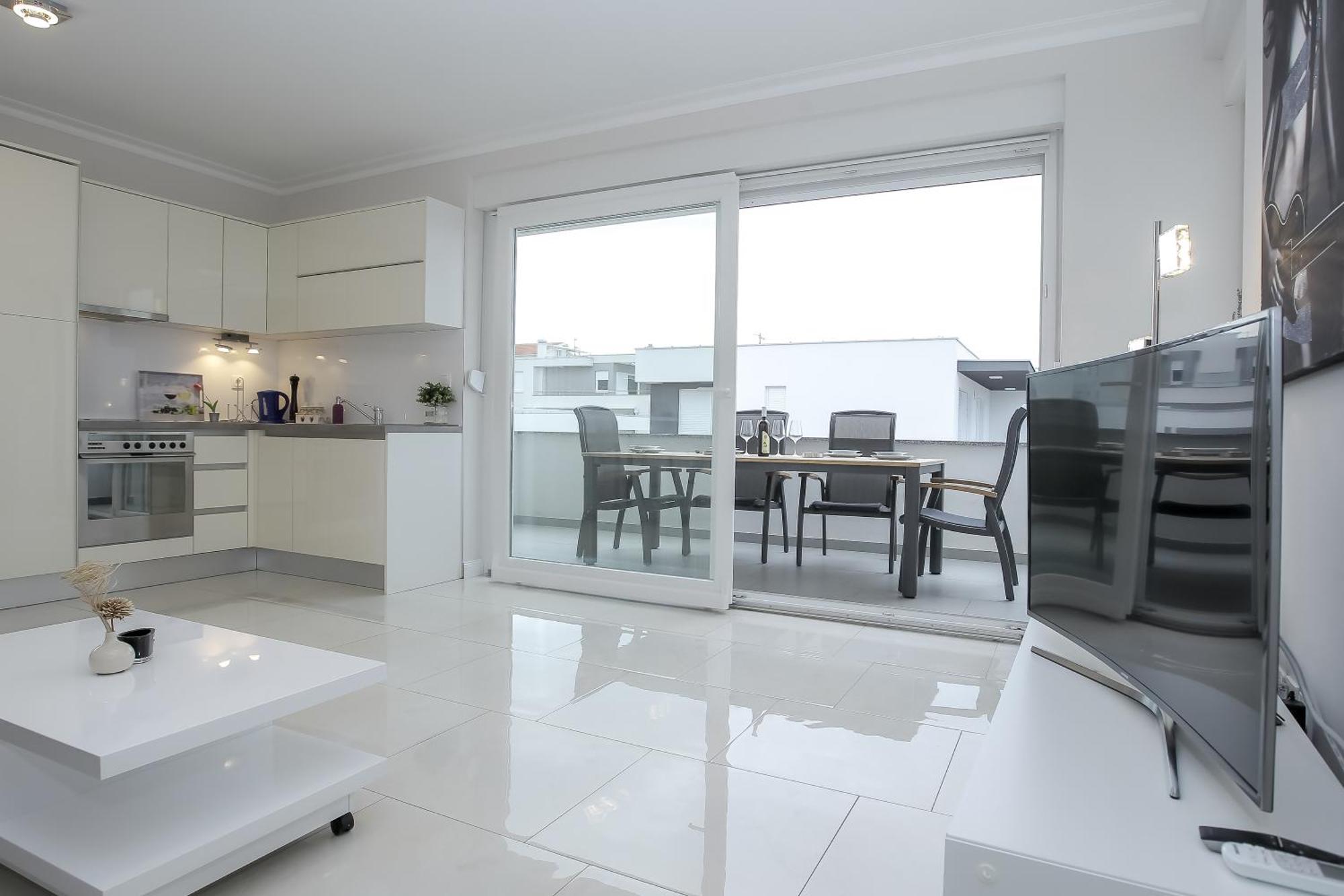 Apartments Tomana Novalja Phòng bức ảnh