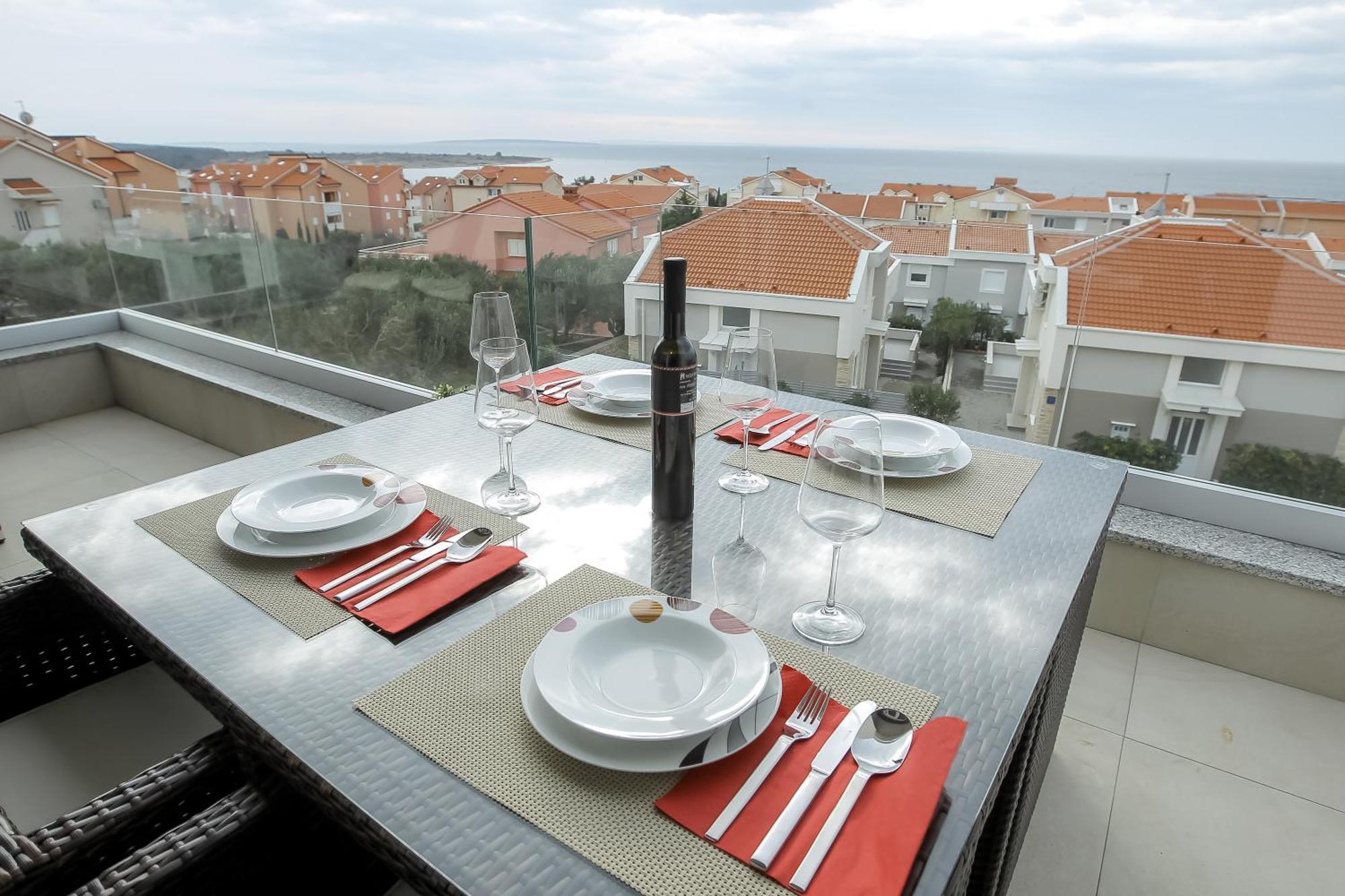 Apartments Tomana Novalja Ngoại thất bức ảnh